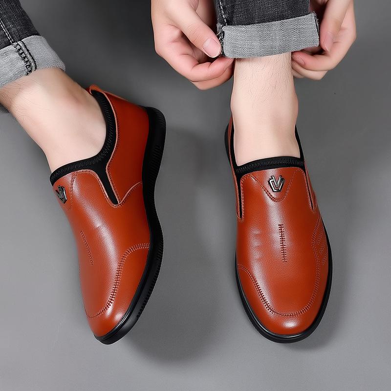 Slip-on casual leather shoes