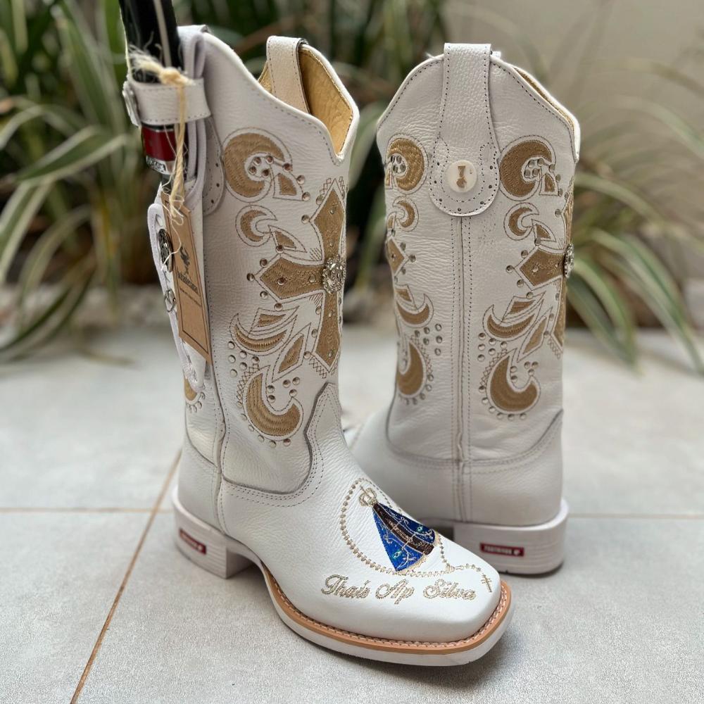 White Vintage Embroidered V Knight Boots